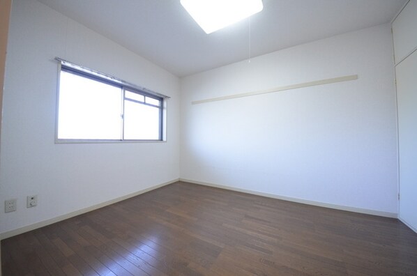 シャトー美堀台の物件内観写真